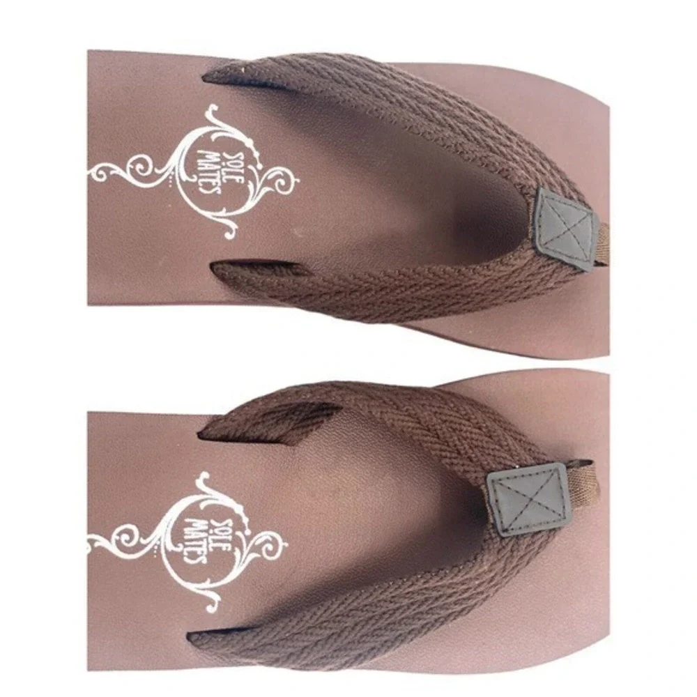 NEW Sole Mates Men’s Flip Flops Sandals NEW Brown Size‎ 9/10